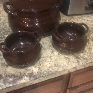 2 chocolate soup bowls